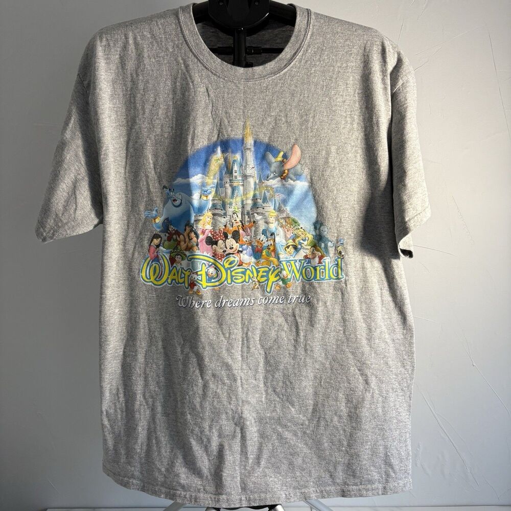 Disney World “Where Dreams Come True” Tshirt Gray Size XL